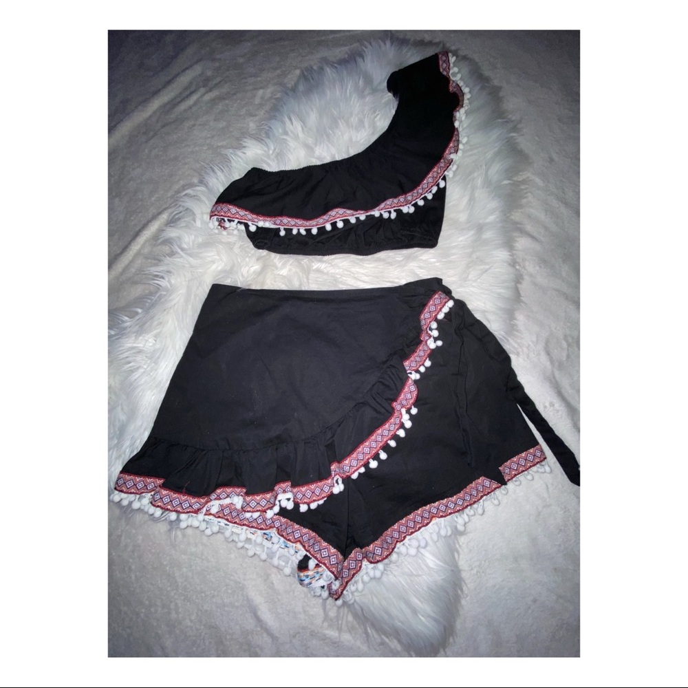TOBI size small two piece set